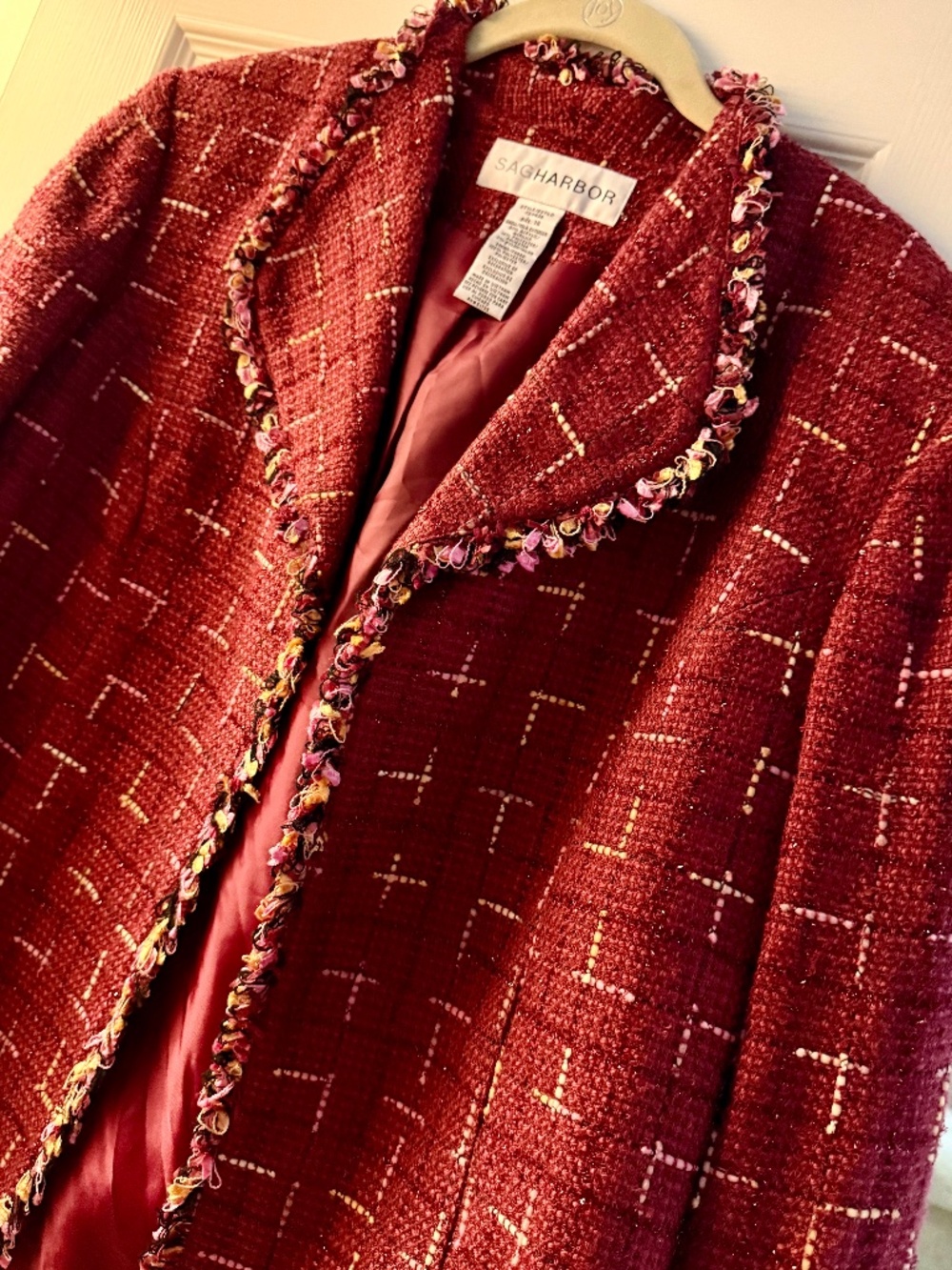 Beautiful Burgandy Tweed Jacket (14)